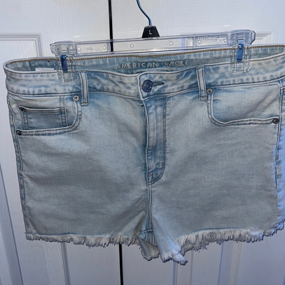 American Eagle Outfitters Super Hi-Rise Shortie